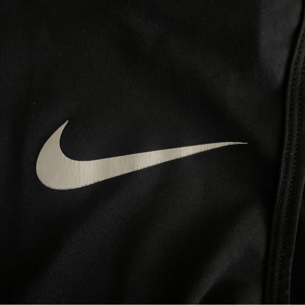 Nike Pro Dri-fit Slim Fit Sleeveless Top S Activewear Sport Athleisure Athletic - Picture 3 of 6